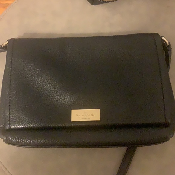 Kate spade black over the shoulder pocketbook - Picture 2 of 3